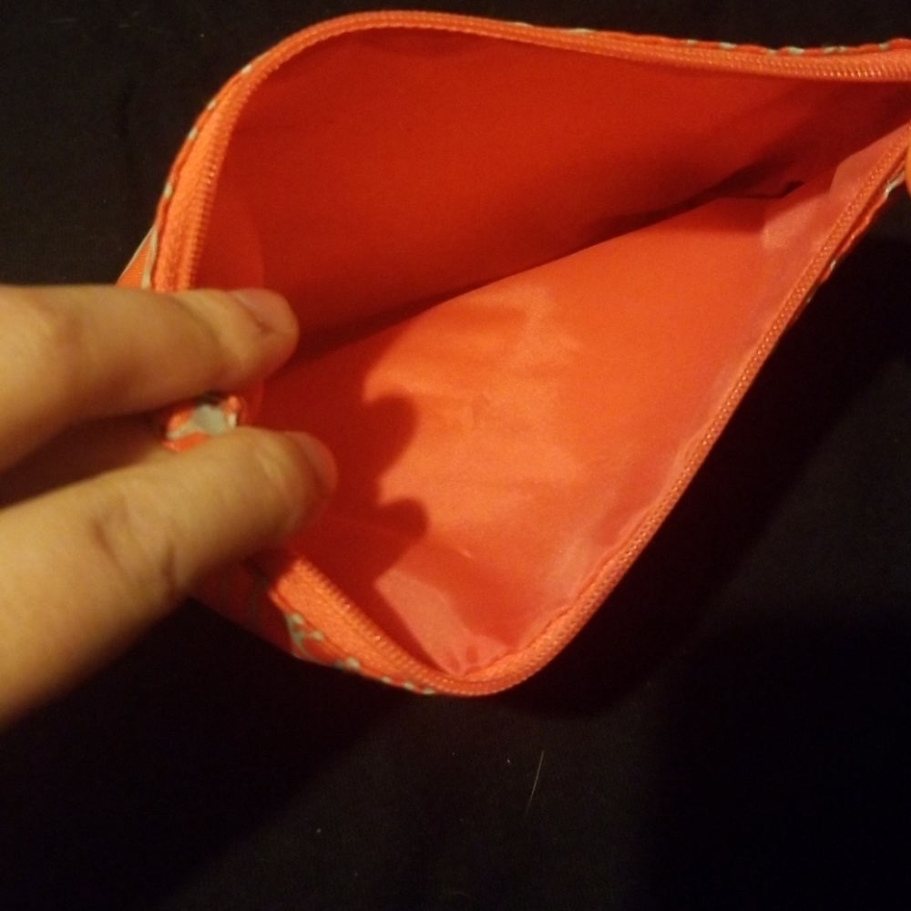 Ipsy bag - Picture 2 of 3
